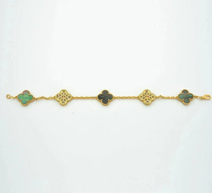 [LunaMar]LUCKY CLOVER 5-MOTIF BRACELET - GREY MOTHER-OF-PEARL COLLECTION