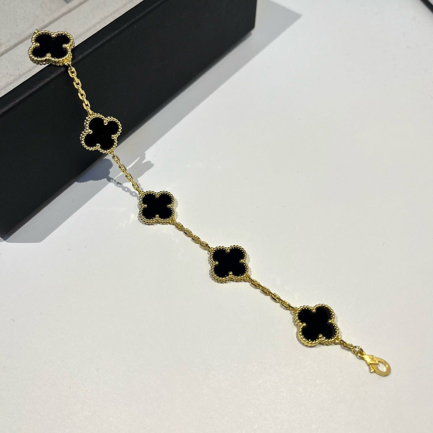[LunaMar]LUCKY CLOVER 5-MOTIF BRACELET - BLACK OXNY COLLECTION
