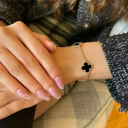 [LunaMar]LUCKY CLOVER 5-MOTIF BRACELET - BLACK OXNY COLLECTION