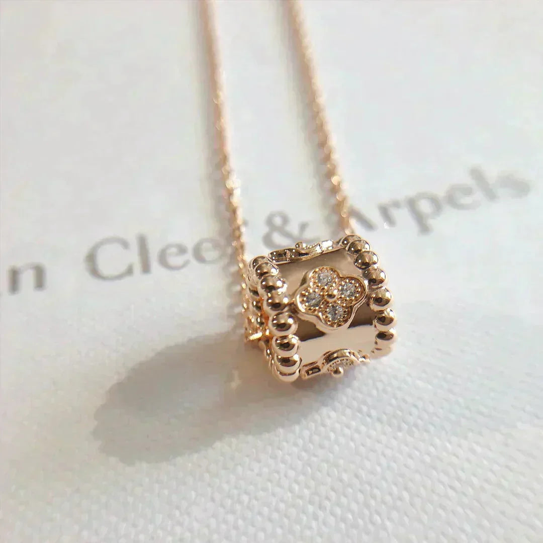 [LunaMar]KALEIDOSCOPE PENDANT NECKLACE