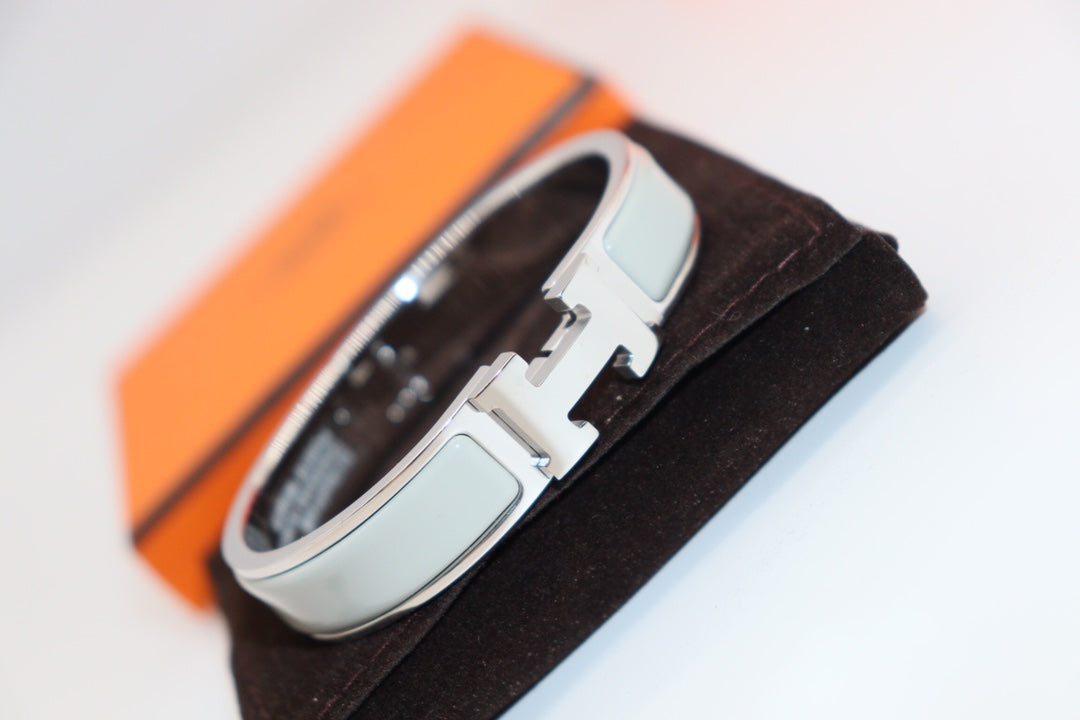 [LunaMar]H LIGHT BLUE BRACELET
