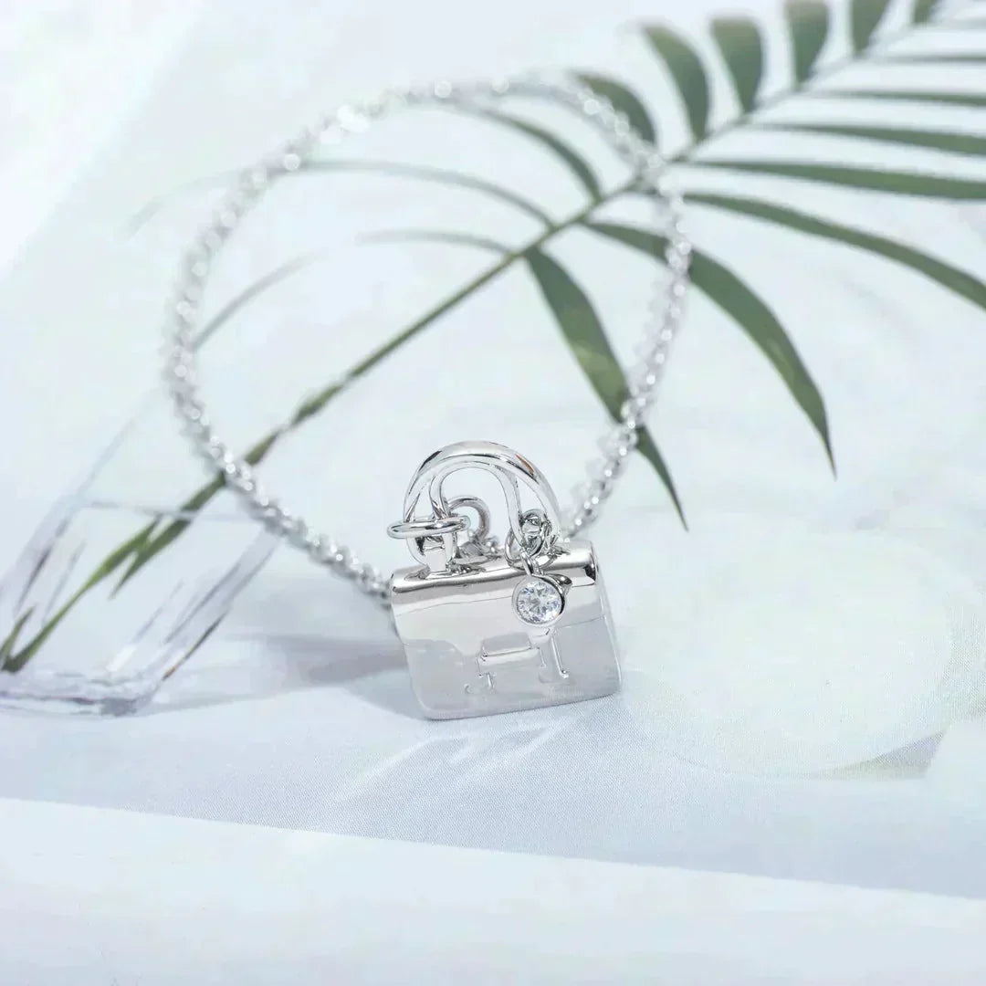[LunaMar]AMULETTE PEDANT SILVER NECKLACE