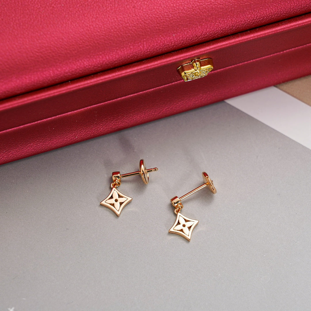[LunaMar]STAR EARRINGS GOLD