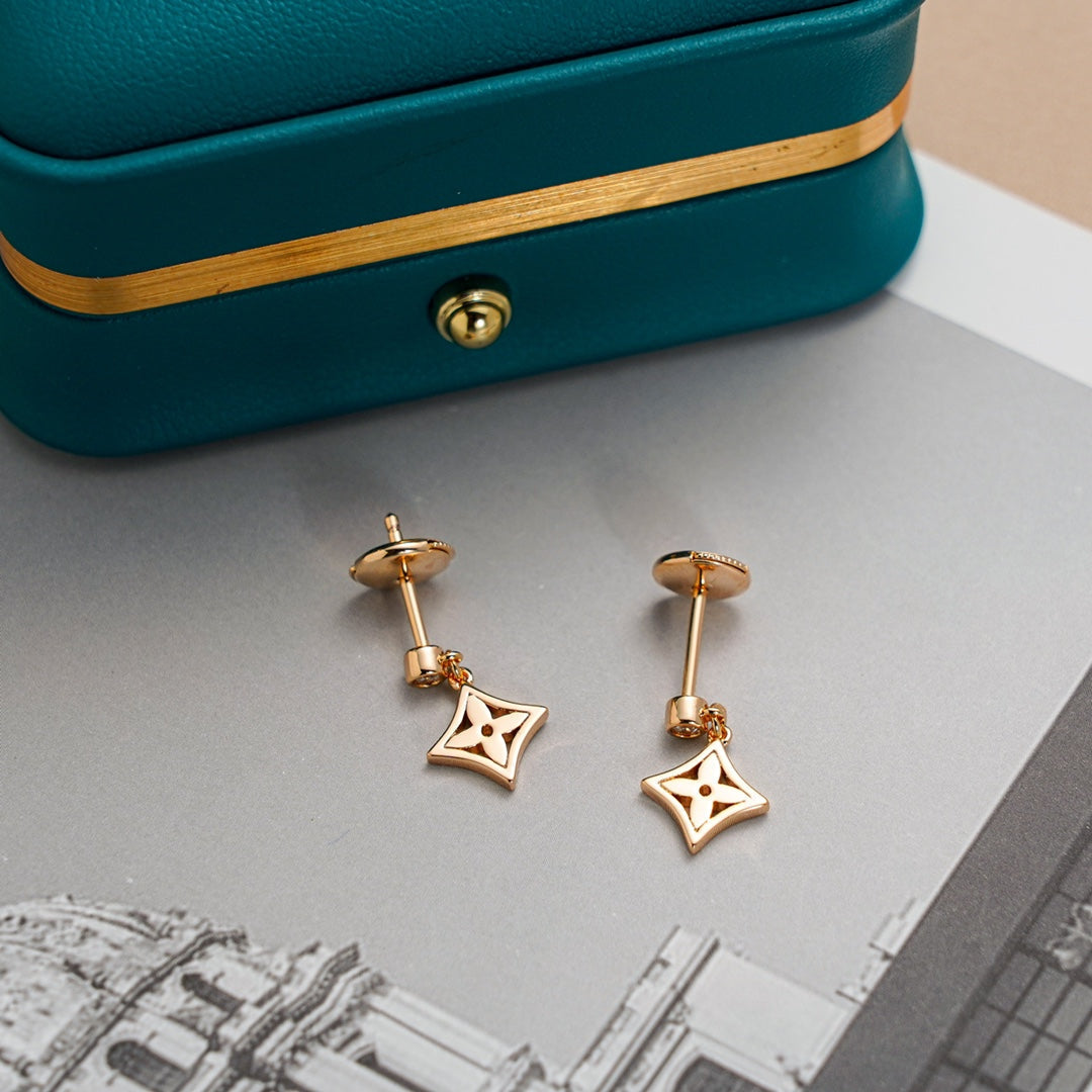 [LunaMar]STAR EARRINGS GOLD