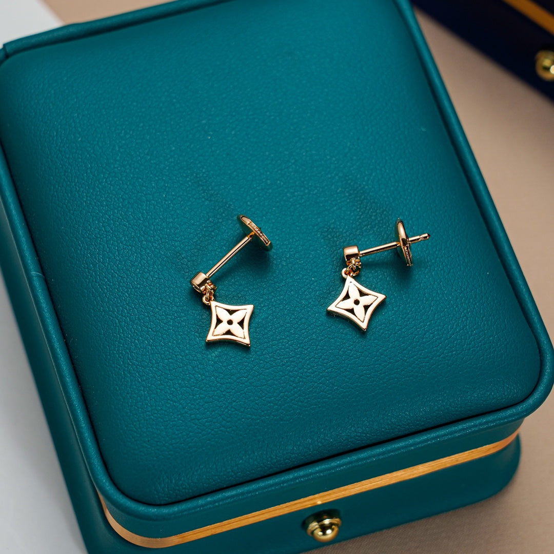 [LunaMar]STAR EARRINGS GOLD