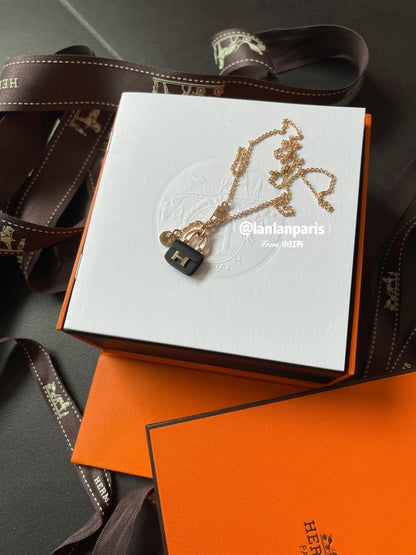 [LunaMar]CONSTANCE BLACK PEDANT ROSE GOLD NECKLACE