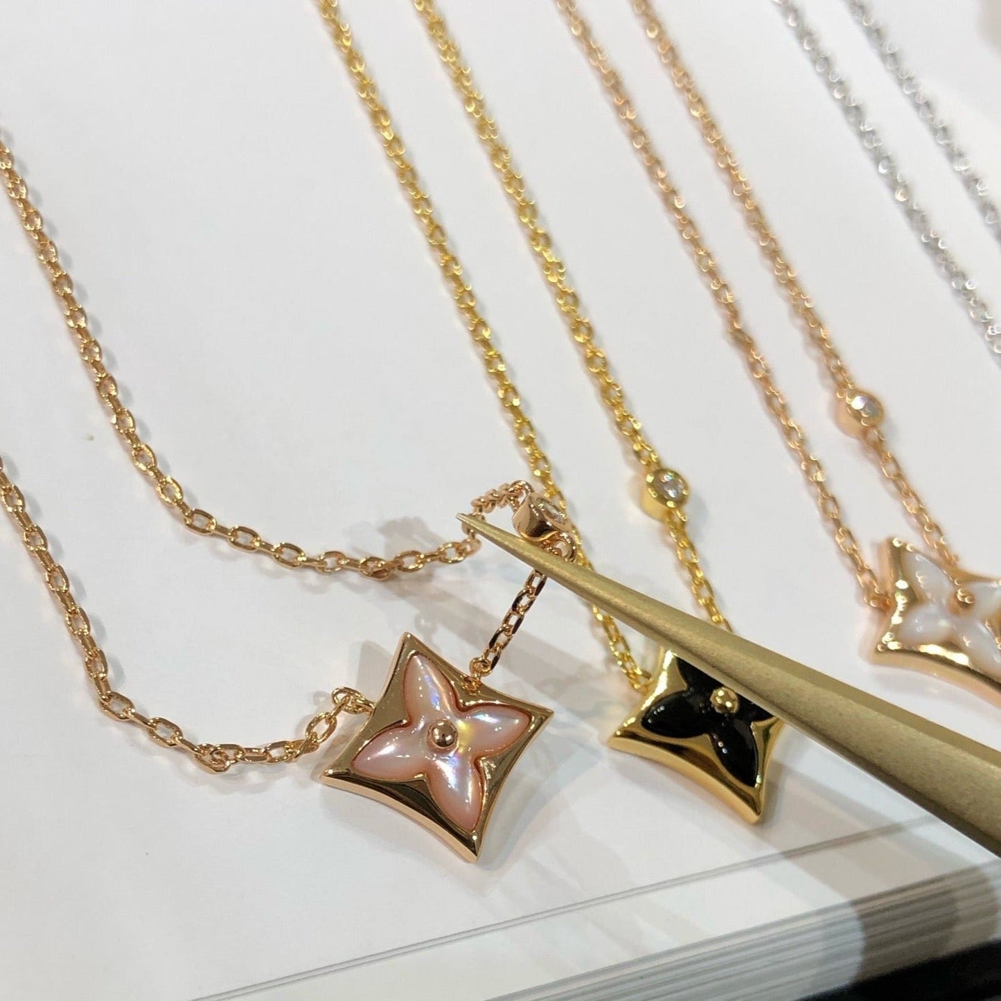 [LunaMar]STAR BLACK MOP NECKLACE
