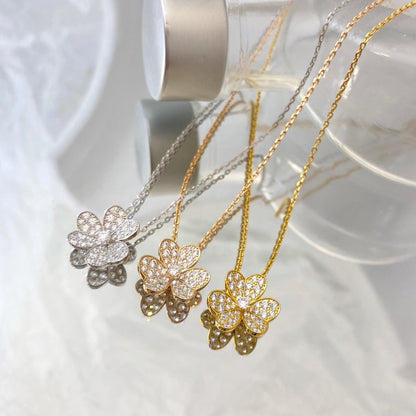 [LunaMar]PAVÉ DIAMOND FLOWER CHARM NECKLACE