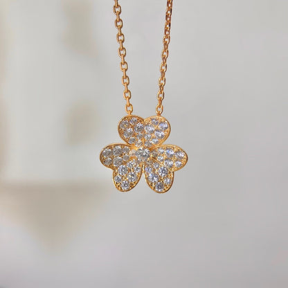 [LunaMar]PAVÉ DIAMOND FLOWER CHARM NECKLACE