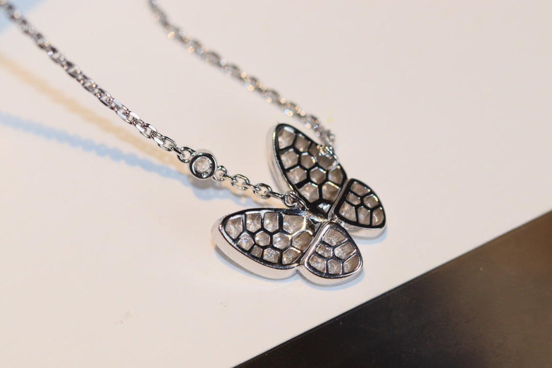 [LunaMar]BUTTERFLY DIAMOND CHARM NECKLACE