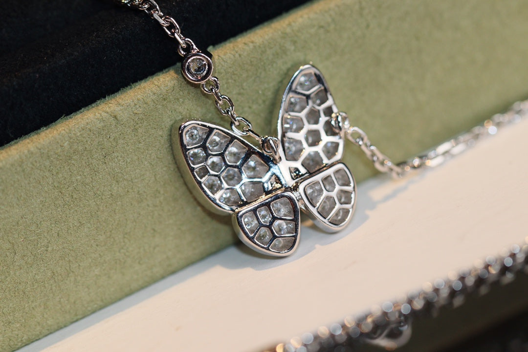 [LunaMar]BUTTERFLY DIAMOND CHARM NECKLACE
