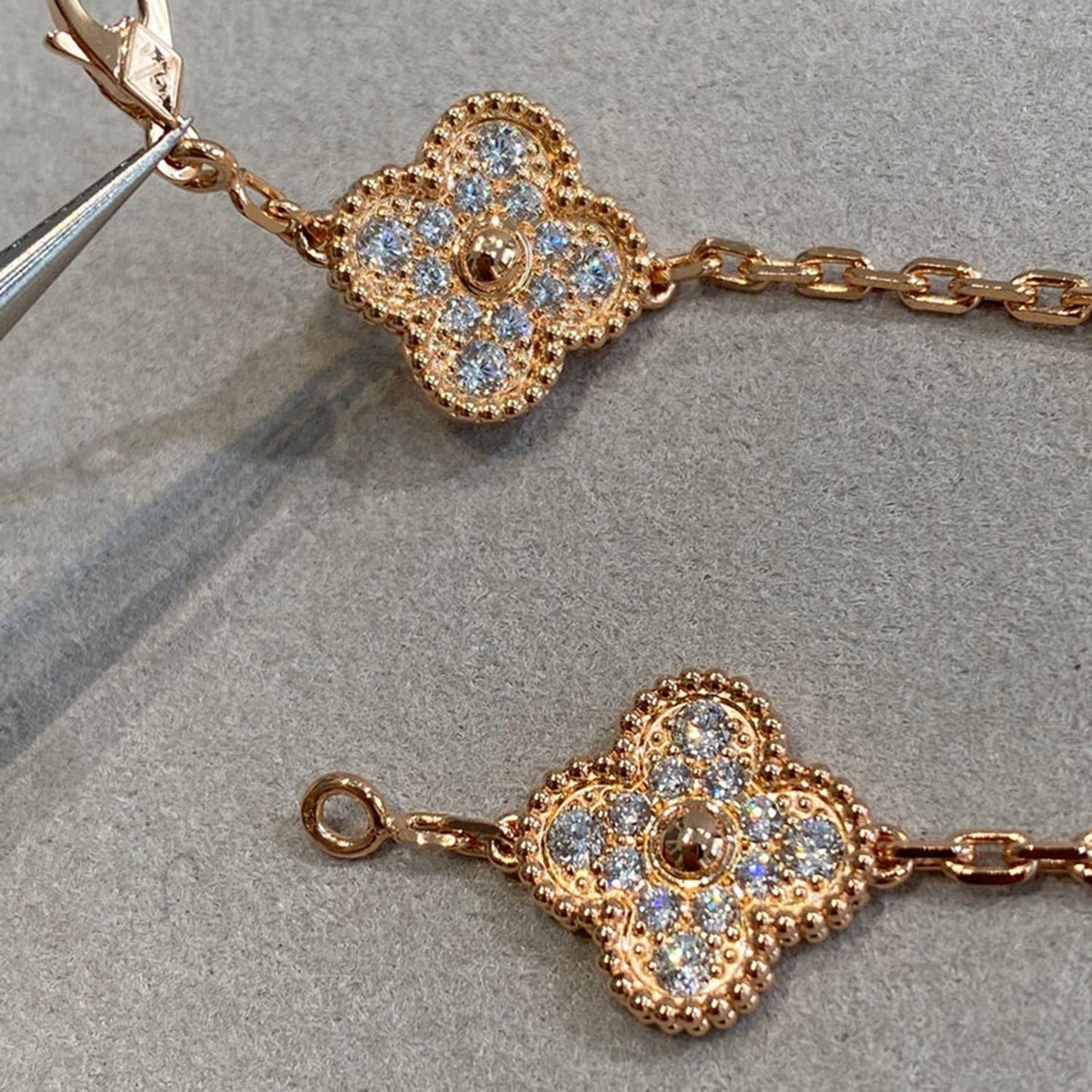 [LunaMar]LUCKY CLOVER 5-MOTIF BRACELET - FULL-DIAMOND