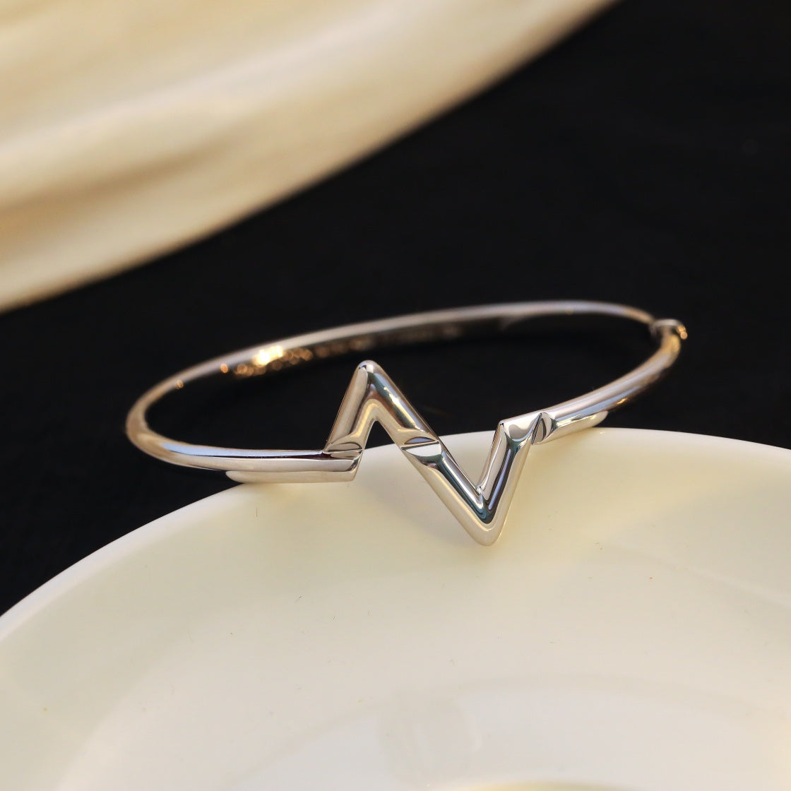 [LunaMar]VOLTE UPSITE DOWN BRACELET