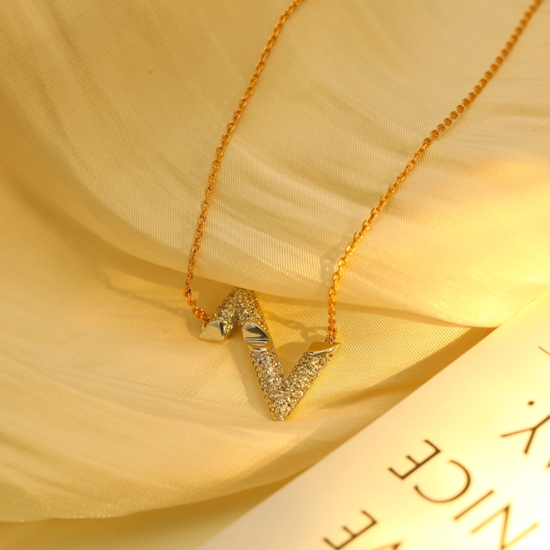 [LunaMar]VOLT SILVER DIAMOND PEDANT NECKLACE