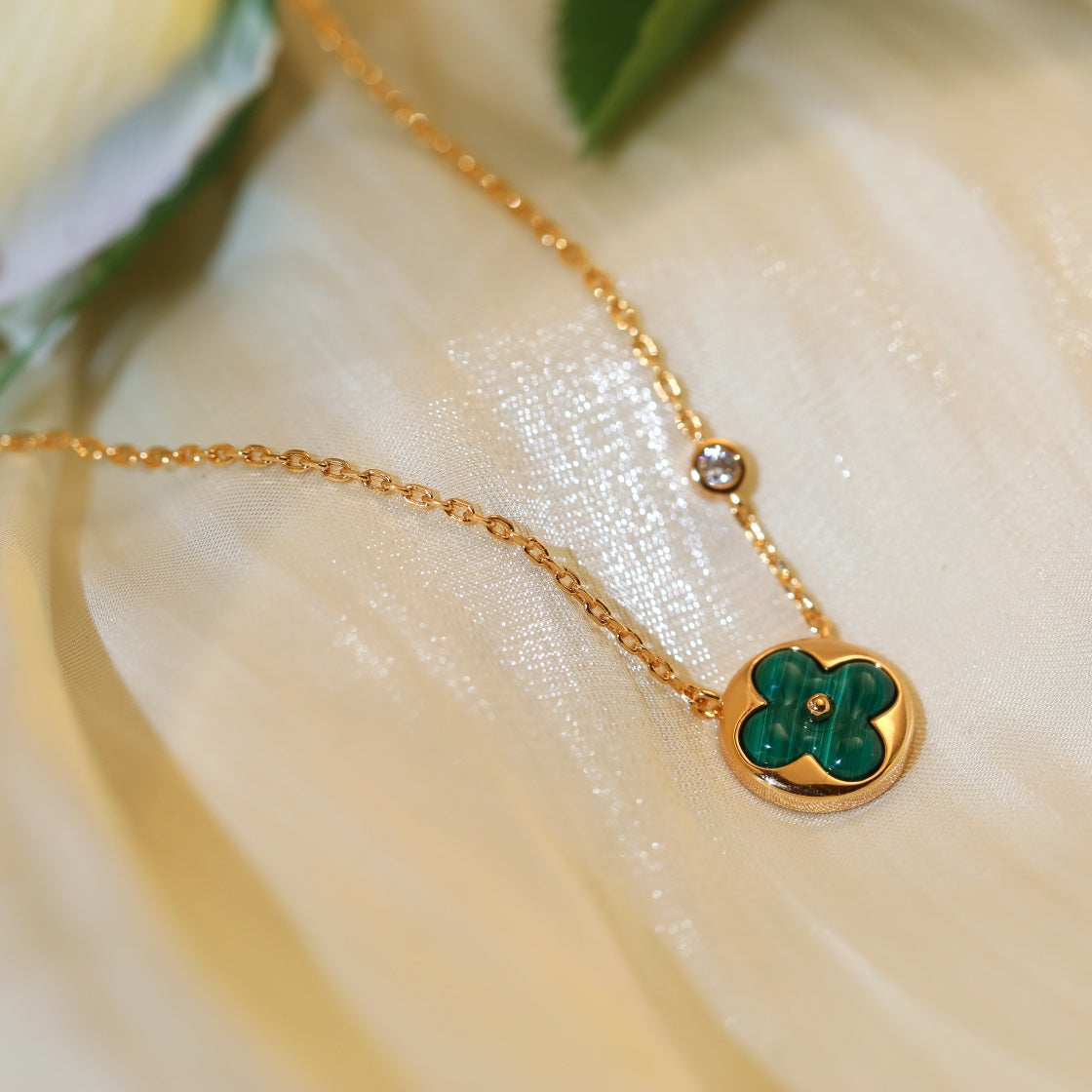 [LunaMar]SUN PEDANT ROSE GOLD 1 DIAMOND NECKLACE