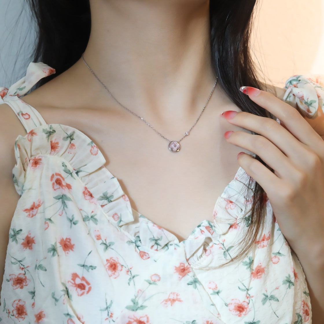 [LunaMar]SUN PEDANT ROSE GOLD 1 DIAMOND NECKLACE