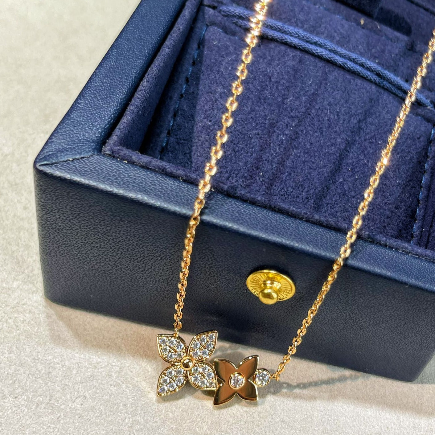 [LunaMar]STAR BLOSSOM NECKLACE ROSE GOLD DIAMONDS