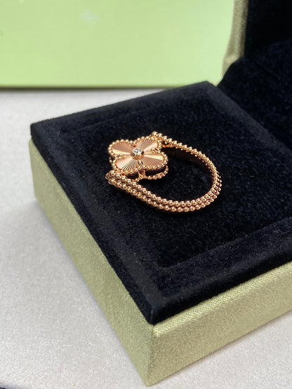 [LunaMar]LUCKY CLOVER ROSE GOLD REVERSIBLE RING