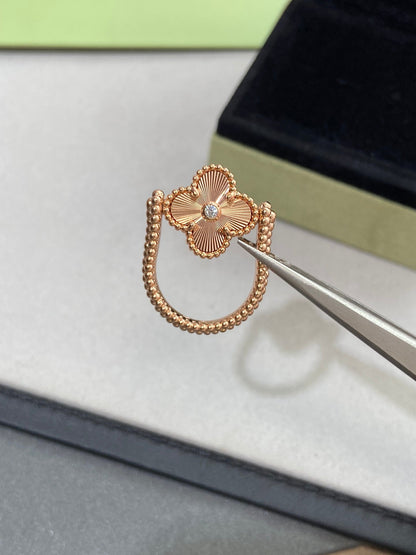 [LunaMar]LUCKY CLOVER GOLD REVERSIBLE RING