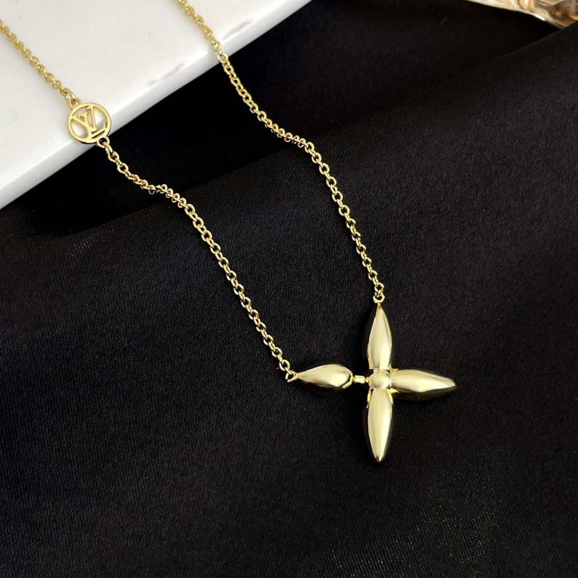 [LunaMar]LOUISETTE GOLD NECKLACE