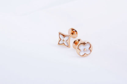 [LunaMar]STAR AND SUN ROSE GOLD MOP STUD EARRINGS