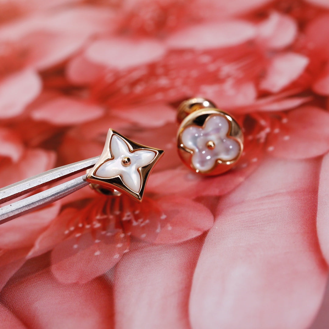 [LunaMar]STAR AND SUN ROSE GOLD MOP STUD EARRINGS