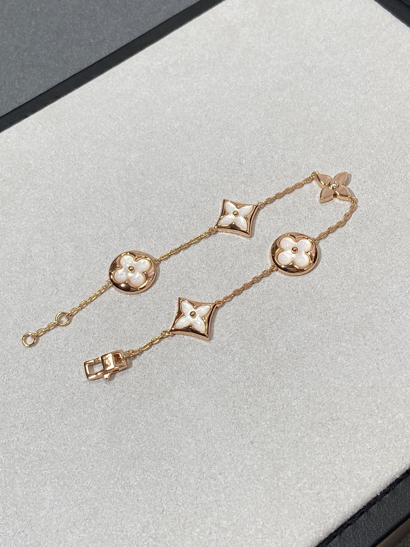 [LunaMar]STAR AND SUN 5 MOTIF MOP ROSE GOLD BRACELET