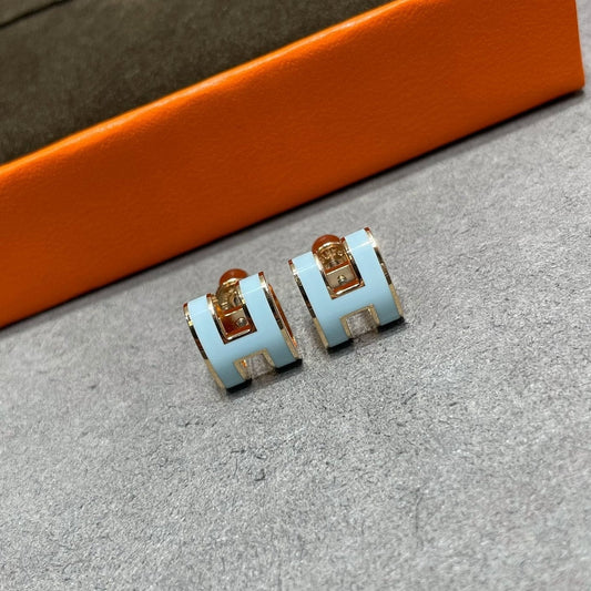 [LunaMar]POP H SKY BLUE STUD EARRINGS