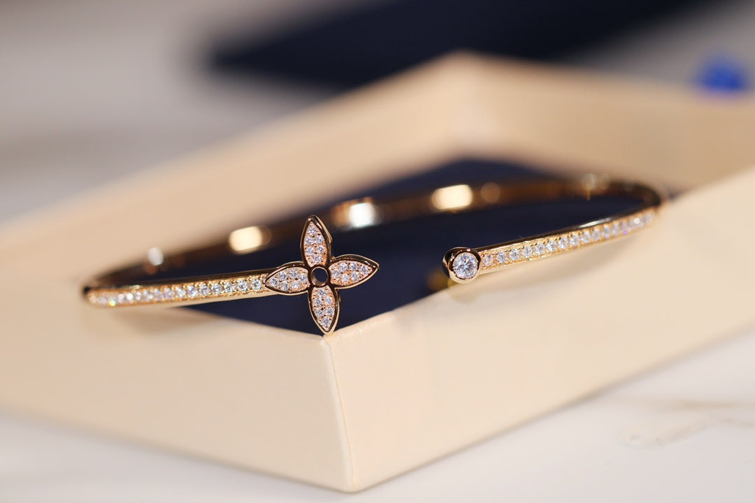 [LunaMar]IDYLLE GOLD OPEN BRACELET DIAMOND PAVED