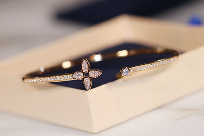 [LunaMar]IDYLLE GOLD OPEN BRACELET DIAMOND PAVED