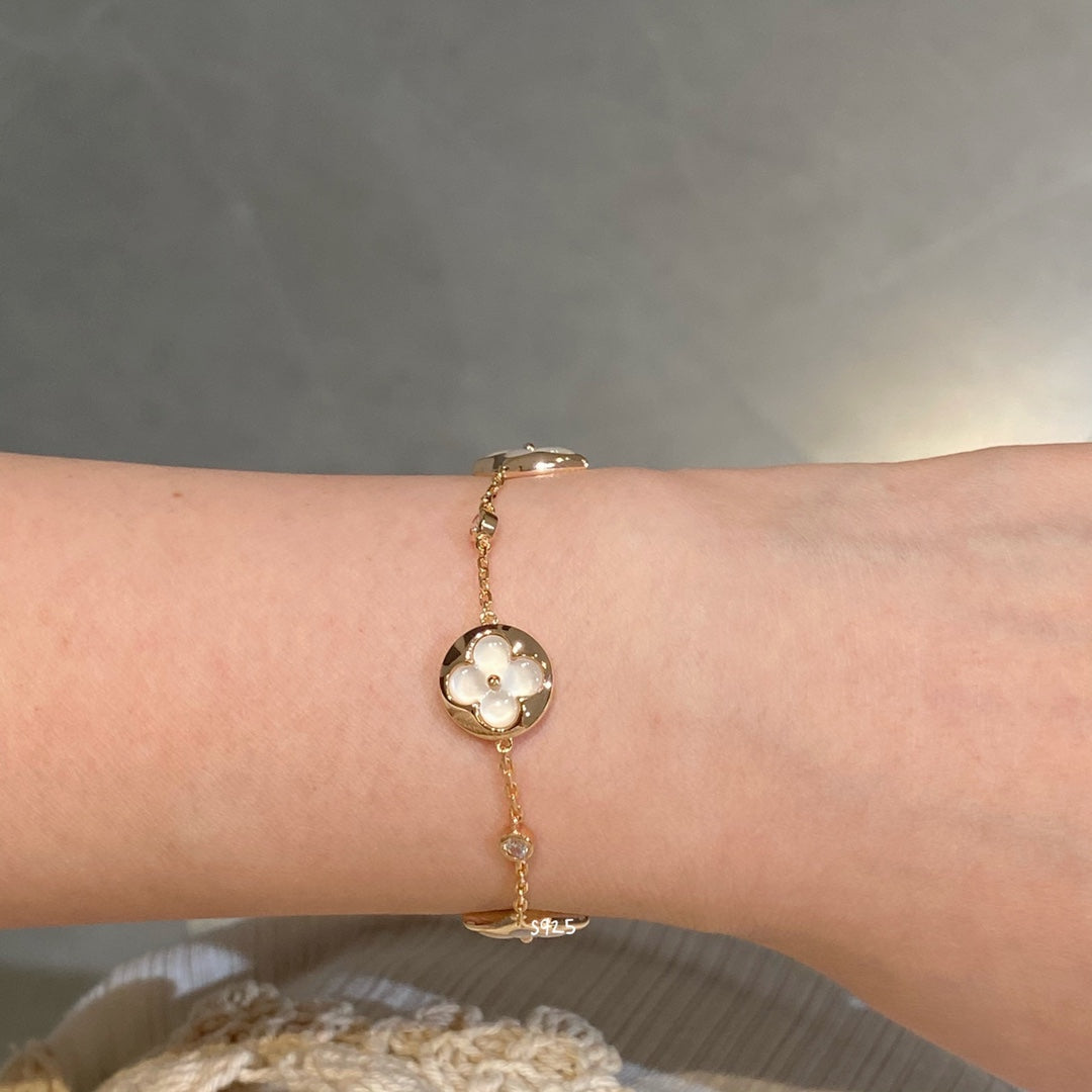 [LunaMar]STAR AND SUN 4 MOTIF WHITE MOP ROSE GOLD BRACELET