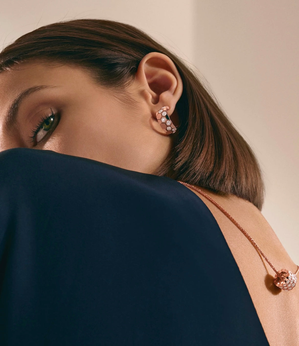 [LunaMar]BEE LOVE DIAMOND HOOP EARRINGS