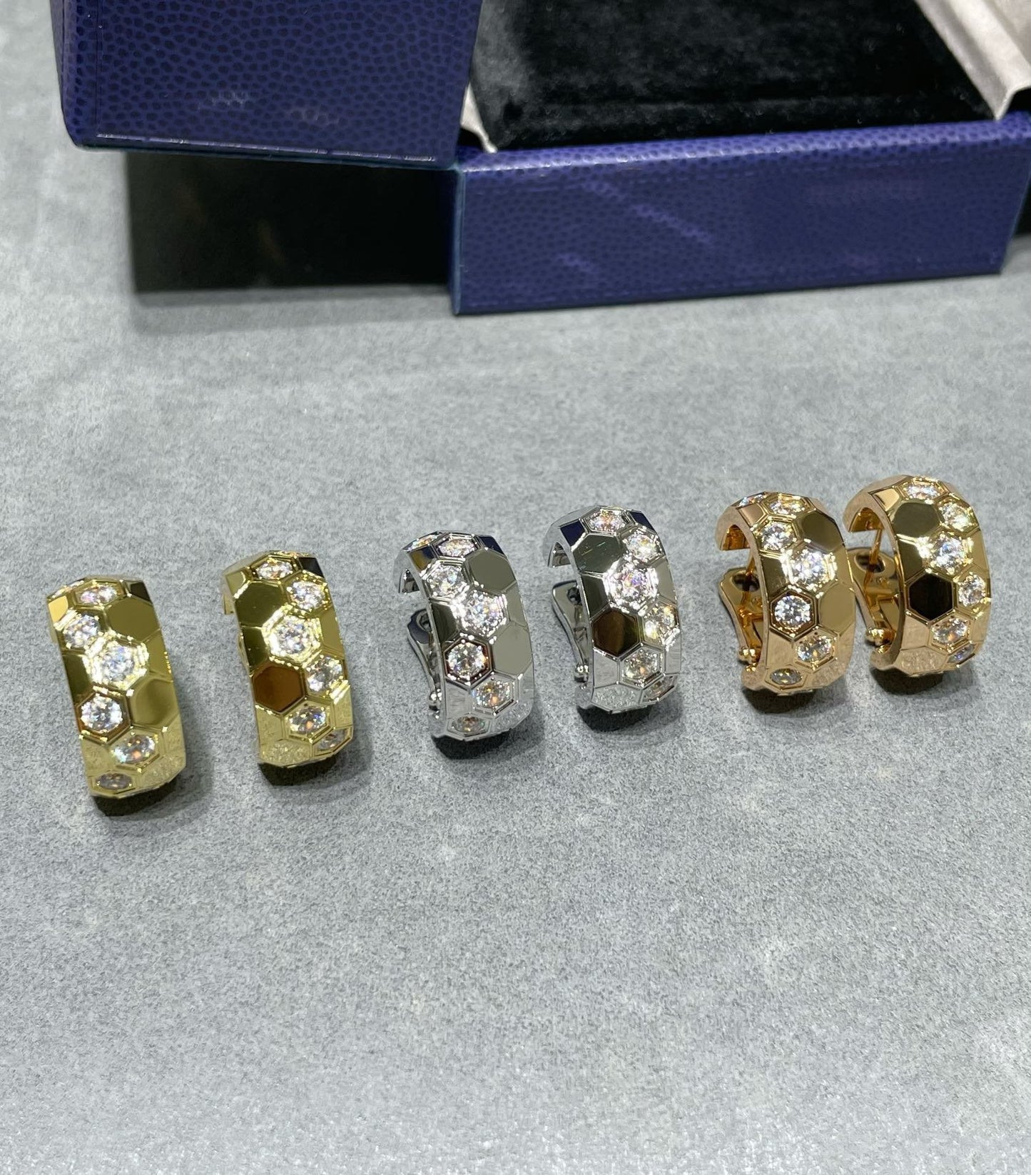 [LunaMar]BEE LOVE DIAMOND HOOP EARRINGS