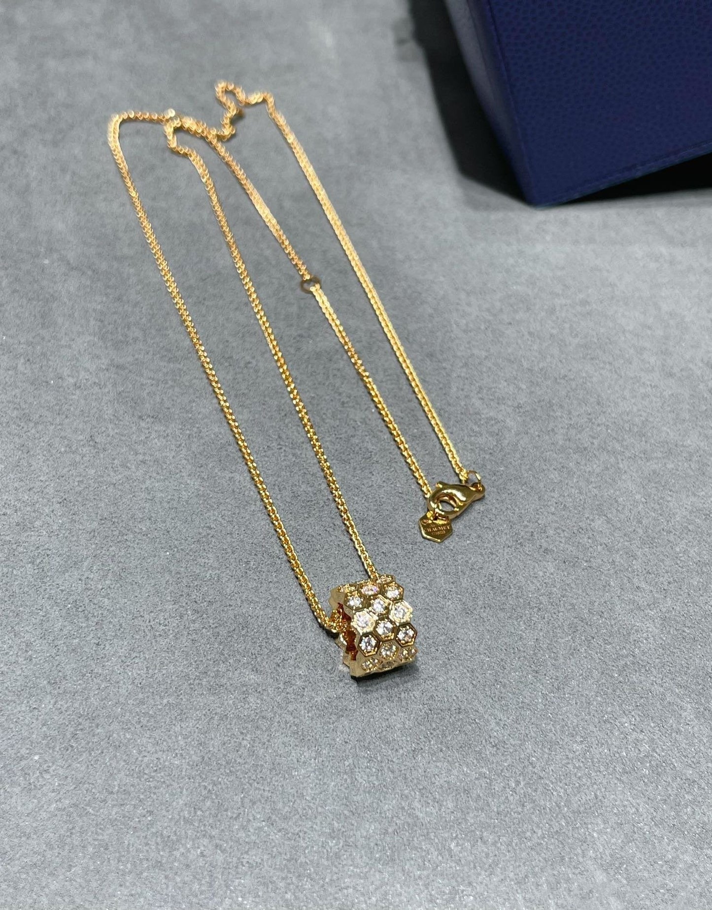 [LunaMar]BEE LOVE DIAMOND PAVED 3 ROW NECKLACE