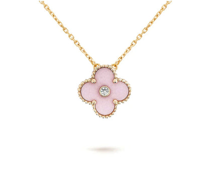 [LunaMar]LIMITED EDITION CHRISTMAS CLOVER FLOWER NECKLACE - 15MM ANNUAL COLLECTIBLE PENDANT