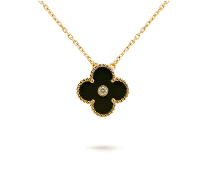 [LunaMar]LIMITED EDITION CHRISTMAS CLOVER FLOWER NECKLACE - 15MM ANNUAL COLLECTIBLE PENDANT