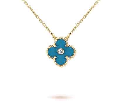 [LunaMar]LIMITED EDITION CHRISTMAS CLOVER FLOWER NECKLACE - 15MM ANNUAL COLLECTIBLE PENDANT