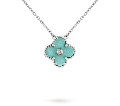 [LunaMar]LIMITED EDITION CHRISTMAS CLOVER FLOWER NECKLACE - 15MM ANNUAL COLLECTIBLE PENDANT