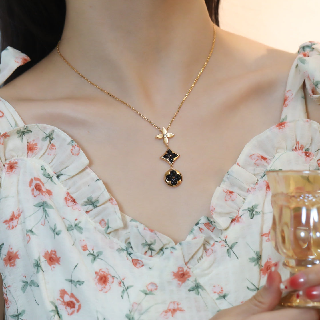 [LunaMar]STAR AND SUN ONYX ROSE GOLD NECKLACE