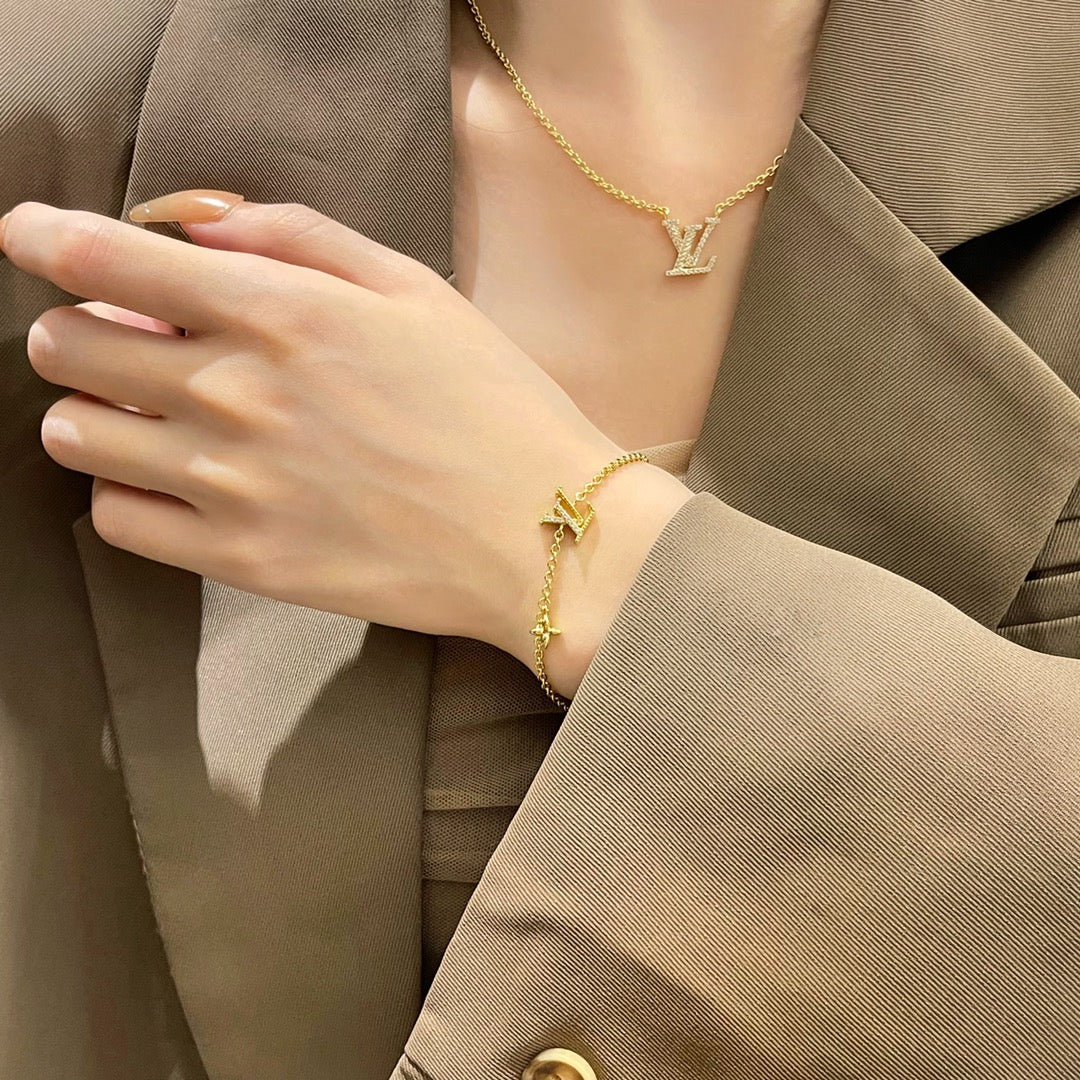 [LunaMar]LOGO STAR MOTIF GOLD BRACELET