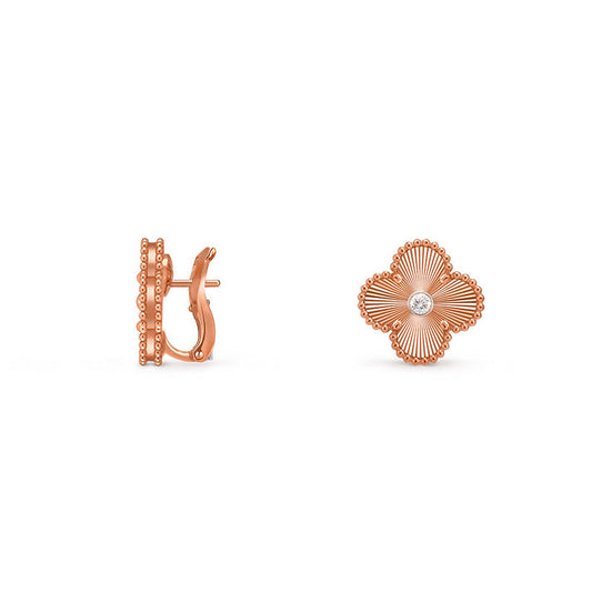 [LunaMar]15MM CLOVER FLOWER STUD EARRINGS DIAMOND-ROSE GOLD COLLECTION