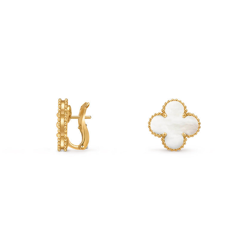 [LunaMar]15MM CLOVER FLOWER STUD EARRINGS GOLD COLLECTION