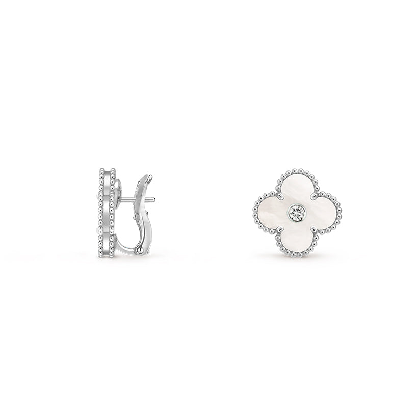 [LunaMar]15MM CLOVER FLOWER STUD EARRINGS DIAMOND-WHITE GOLD COLLECTION