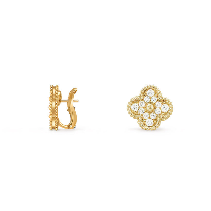 [LunaMar]15MM CLOVER FLOWER STUD EARRINGS GOLD COLLECTION