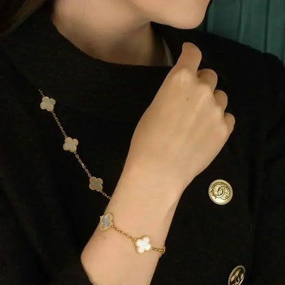 [LunaMar]LUCKY CLOVER 5-MOTIF BRACELET - WHITE MOTHER-OF-PEARL COLLECTION