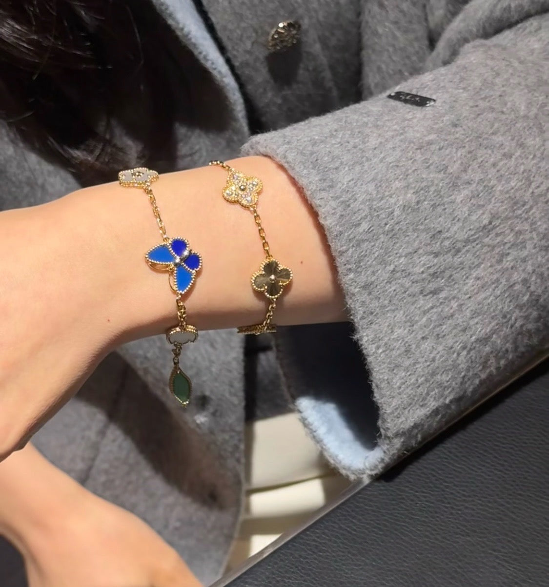 [LunaMar]SPRING ENCHANTMENT BUTTERFLY & FLORAL CHARM BRACELET