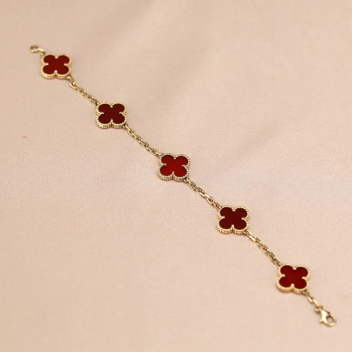 [LunaMar]LUCKY CLOVER 5-MOTIF BRACELET - RED CARNELIAN COLLECTION