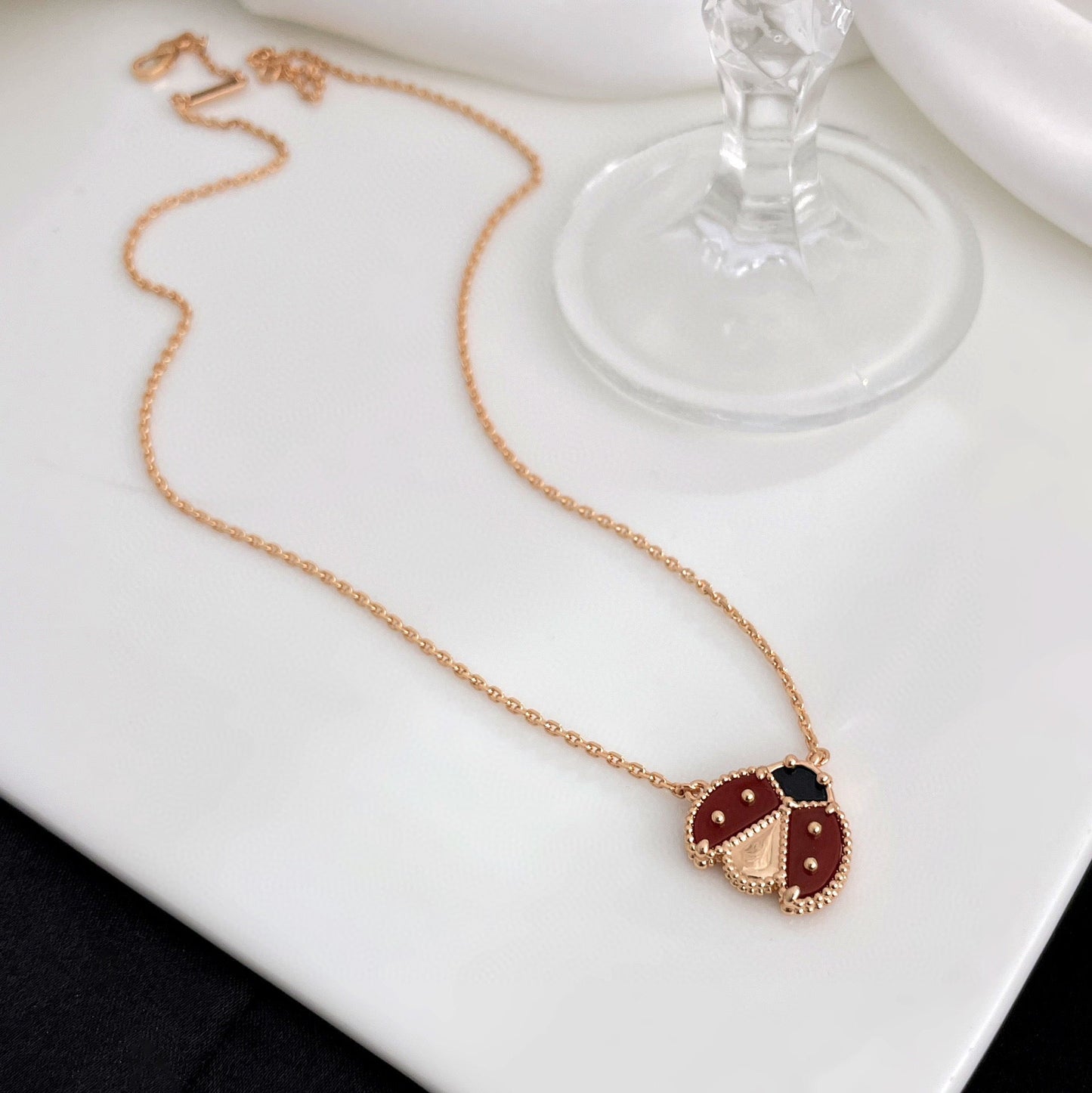 [LunaMar]LUCKY CARNELIAN LADYBUG CHARM NECKLACE