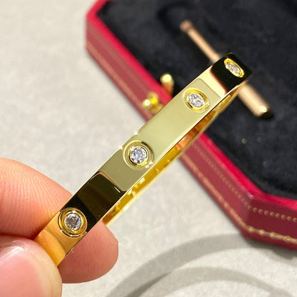 [LunaMar]CLASSIC 6.1MM LOVE BANGLE - 10-DIAMOND