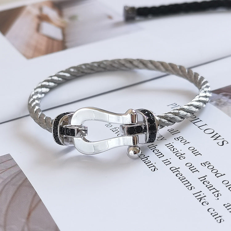 [LunaMar]FORCE LARGE HORSESHOE BLACK DIAMOND BRACELET - WHITE GOLD